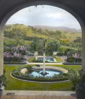 James Kennedy Moffitt house, 86 Sea View Avenue, Piedmont, California, 1917. Creator: Frances Benjamin Johnston.