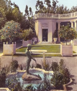 Newmar, Senator George Almer Newhall house, 1761 Manor Drive, Hillsborough, California, 1917. Creator: Frances Benjamin Johnston.
