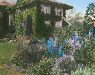 Dr. Frederick Kellogg Hollister house, Lily Pond Lane, East Hampton, New York, c1915. Creator: Frances Benjamin Johnston.