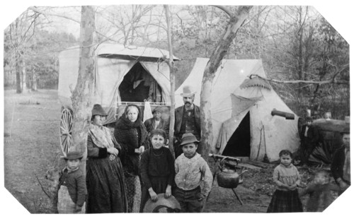 Gypsy encampment Glenwood Road, 1888. Creator: Frances Benjamin Johnston.