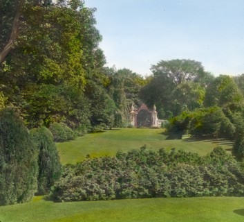 The Elms, Edward Julius Berwind, 367 Bellevue Avenue, Newport, Rhode Island, 1914. Creator: Frances Benjamin Johnston.