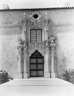 Mi Suen~o, Herbert Coppell house, 1245 South Grand Avenue, Pasadena, California, 1917. Creator: Frances Benjamin Johnston.
