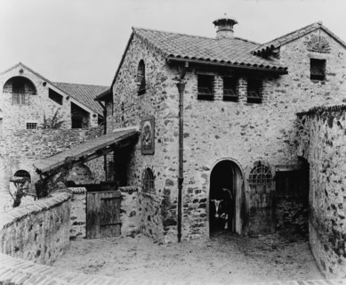 Surprise Valley Farm, Arthur Curtiss James property, Beacon Hill Road, Newport, Rhode Island, 1917 Creator: Frances Benjamin Johnston.