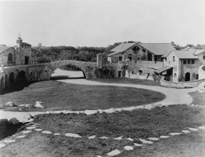 Surprise Valley Farm, Arthur Curtiss James property, Beacon Hill Road, Newport, Rhode Island, 1917 Creator: Frances Benjamin Johnston.