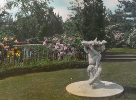 Welwyn, Harold Irving Pratt house, 100 Crescent Beach Road, Glen Cove, New York, c1918. Creator: Frances Benjamin Johnston.