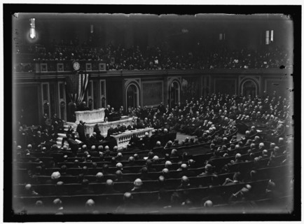Woodrow Wilson before Congress, between 1913 and 1918. Creator: Harris & Ewing.