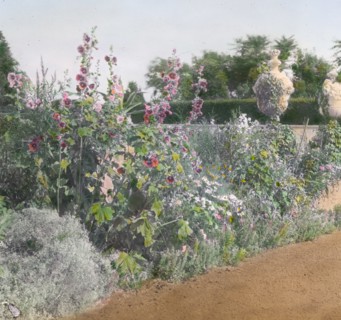 Millefiori, Albert Barnes Boardman house, Great Plains Road and Coopers Neck..., New York, 1914. Creator: Frances Benjamin Johnston.