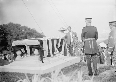 Pierre L'Enfant, Major of France - Dedication of Tomb And Memorial At Arlington, April 28, 1909. Creator: Harris & Ewing.