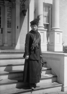 Mrs. Newton D Baker, 1917. Creator: Harris & Ewing.