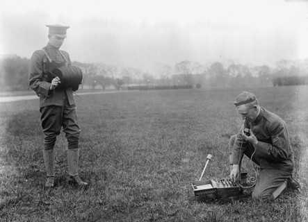 Army, U.S. Field Buzzer, 1915. Creator: Harris & Ewing.