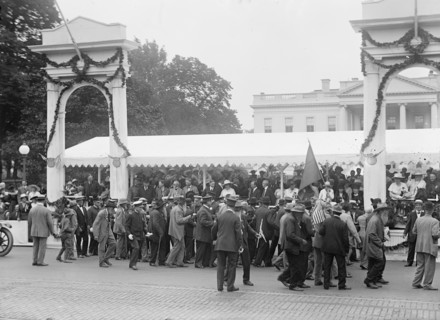 Confederate Reunion - Parade; Reviewing Stand, 1917. Creator: Harris & Ewing.