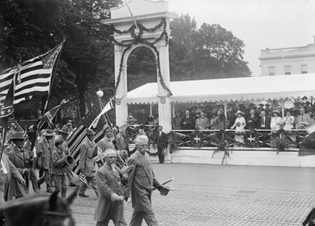 Confederate Reunion - Parade; Reviewing Stand, 1917. Creator: Harris & Ewing.