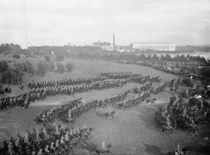 Cavalry Review By President Wilson - Cavalry In Maneuvers, 1913. Washington, DC.