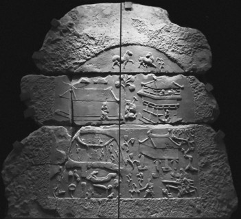 Pictorial stone with manor production scene, 25-220. Found in the collection of the Chengdu Museum.