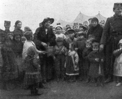 'Aux Camps Serbes (Soldats et refugies civils) de Salonique; Une Belge, elle aussi sans..., 1916. Creator: Hubert Jacques.