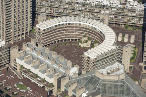 Frobisher Crescent, the Barbican, City of London, Greater London Authority, 2021.