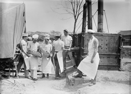 Marine Corps, U.S.N. School of Baking, 1917.