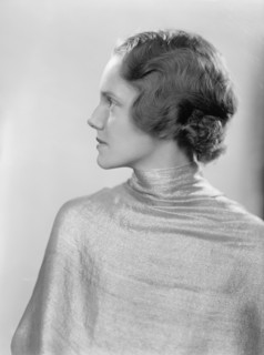 Mcneir, Elinor - Portrait, 1933.