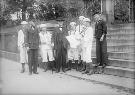 Naval Scouts with Daniels at White House, 1917.