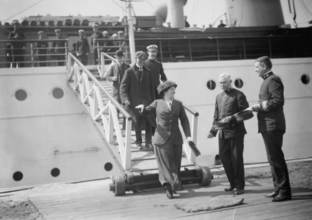 Navy Yard, U.S., Washington - Capt. Hilary P. Jones And Comdr. Taylor Greeting Arrivals, 1914.