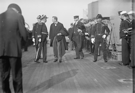 Target Practice - Daniels, Josephus; Badger, Charles Johnston, Rear Admiral, U.S.N.; Chapin..., 1913 Creator: Harris & Ewing.
