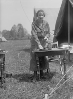 Woman's National Service School, Under Woman's Section, Navy League, Telegraphing; Miss Elizabeth Harding, 1917.