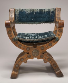 Walnut Dantesca Chair with Inlay Work, 15th century.