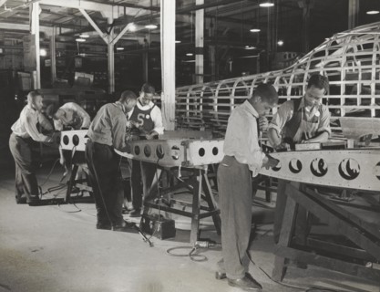 Manpower: Negro bomber plant workers, 1942-05.