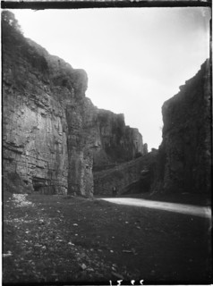 Cheddar Gorge, Cliff Road, Cheddar, Sedgemoor, Somerset, 1907. Creator: Katherine Jean Macfee.