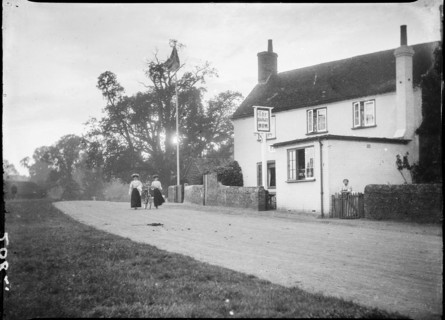 Barley Mow, Tilford Street, Tilford Green, Tilford, Waverley, Surrey, 1909. Creator: Katherine Jean Macfee.