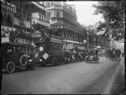 Piccadilly, City of Westminster, London, 1911. Creator: Katherine Jean Macfee.