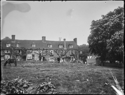 The Walks, Groombridge, Speldhurst, Tunbridge Wells, Kent, 1911. Creator: Katherine Jean Macfee.