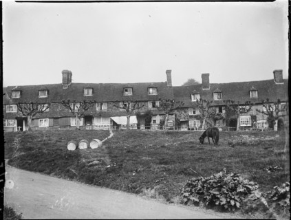 The Walks, Groombridge, Speldhurst, Tunbridge Wells, Kent, 1911. Creator: Katherine Jean Macfee.