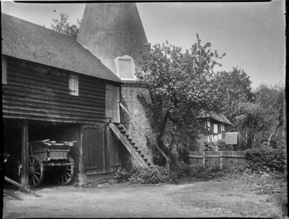 Florence Farm, Groombridge, Withyham, Wealden, East Sussex, 1911. Creator: Katherine Jean Macfee.