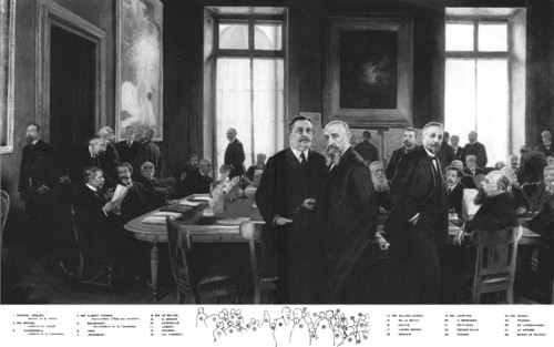 'La commission senatoriale de l'armee.-- une suspension de séance l'audition de trois..., c1916. Creator: Unknown.