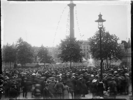 Trafalgar Square, St James, Westminster, City of Westminster, London, 1919. Creator: Katherine Jean Macfee.