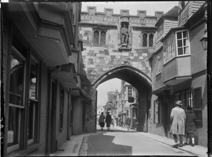 North Gate, High Street, Salisbury, Wiltshire, 1925. Creator: Katherine Jean Macfee.
