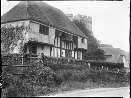 Ye Olde House, Stone-in-Oxney, Stone-cum-Ebony, Ashford, Kent, 1926. Creator: Katherine Jean Macfee.