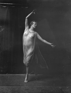 Bateman, Miss, 1918 Mar. Creator: Arnold Genthe.