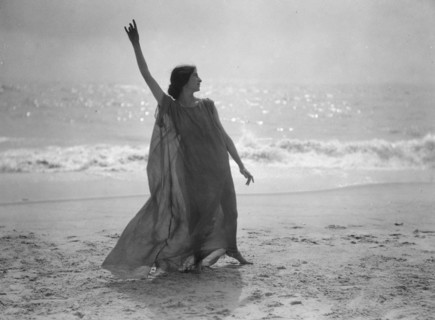 Block, Stella, Miss, 1919 Nov. Creator: Arnold Genthe.
