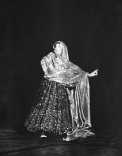 St. Denis, Ruth, 1913 Mar. 25. Creator: Arnold Genthe.