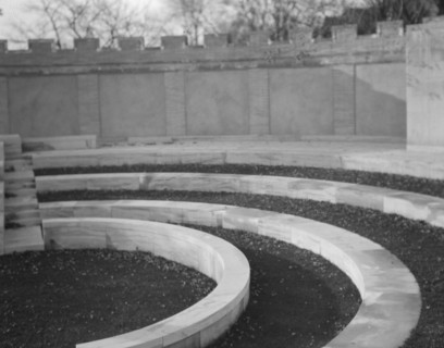 Untermeyer [i.e. Untermyer] garden, 1917 Creator: Arnold Genthe.