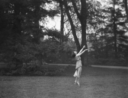 Elizabeth Duncan dancers and children, 1920 Creator: Arnold Genthe.
