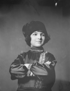 Brovish, Miss, portrait photograph, 1923 Feb. 10. Creator: Arnold Genthe.