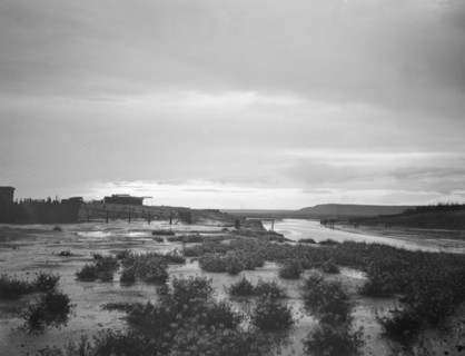 Acoma, New Mexico area views, between 1899 and 1928. Creator: Arnold Genthe.