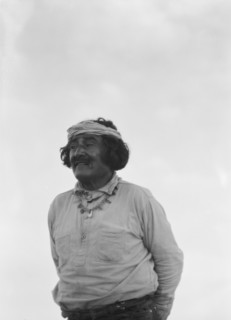 Acoma, New Mexico area views, between 1899 and 1928. Creator: Arnold Genthe.