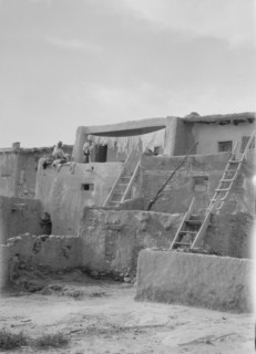 Acoma, New Mexico area views, between 1899 and 1928. Creator: Arnold Genthe.