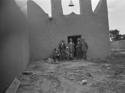 Acoma, New Mexico area views, between 1899 and 1928. Creator: Arnold Genthe.