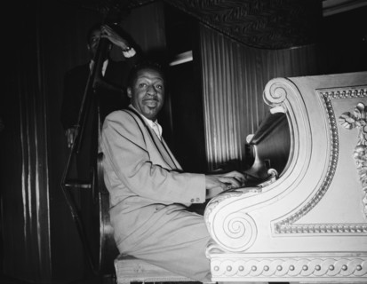 Portrait of Erroll Garner, New York, N.Y., 1946. Creator: William Paul Gottlieb.