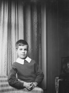 Twichell Mr., son of, portrait photograph, 1925 Nov. 19. Creator: Arnold Genthe.